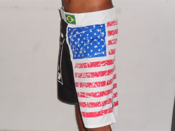 BERMUDA FIGHT USA
